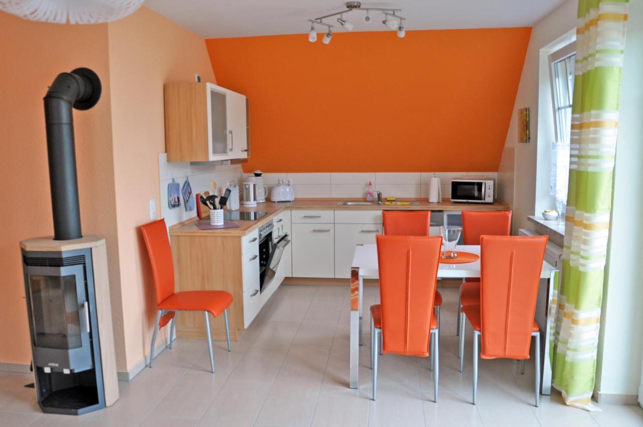 Marienfelde Ferienhaus Mueritzbrise / Og-Appartement מראה חיצוני תמונה